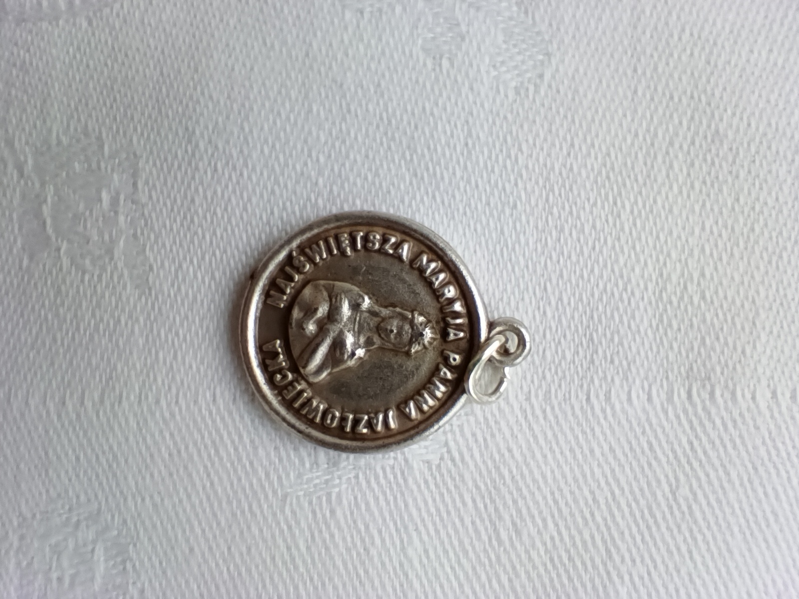 Medalik NMP Jazłowieckiej na rzemyku